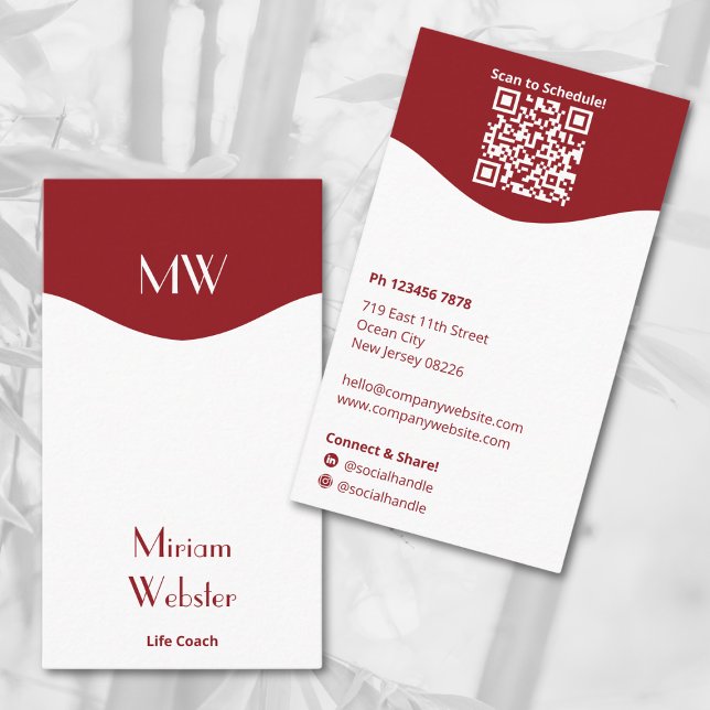 Cartão De Visita Mínimo de Iniciais de Branco Vermelho Retrato Pess (Minimal Red White Initials Portrait Personal Business Card, Initials, QR code, Connect on Social)