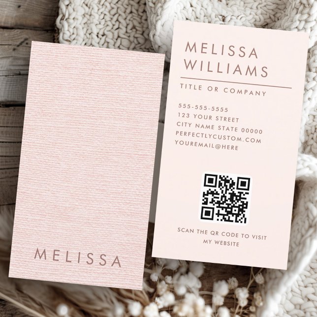 Cartão De Visita Mínimo vertical do impressão de linha rosa-claro-c (Modern blush pink linen look vertical minimalist business card)