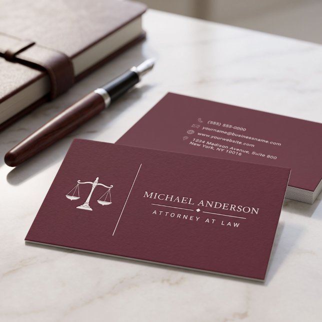 Cartão De Visita Modelo de Advogado Premium (Simulated business cards on table)