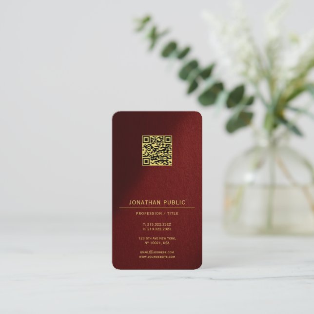 Cartão De Visita Modelo de QR Code Profissional com Texto Dourado L (Em pé/Frente)