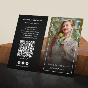 Cartão De Visita Modelo Editorial Foto Código QR Preto e Branco