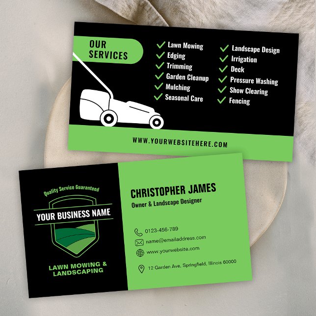 Cartão De Visita Modern Landscaping Lawn Mowing Black & Green (Modern Landscaping Lawn Mowing Black & Green Business Card)