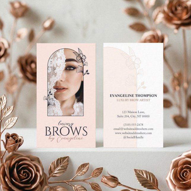 Cartão De Visita Modern Luxe Brow Specialist Floral Rose Arch Photo (Modern Luxe Brow Specialist Floral Rose Arch Photo Business Card)