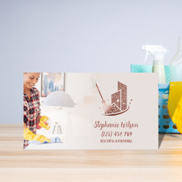 Cartão De Visita Modern Trendy House Limpando Maid Janitorial Busin