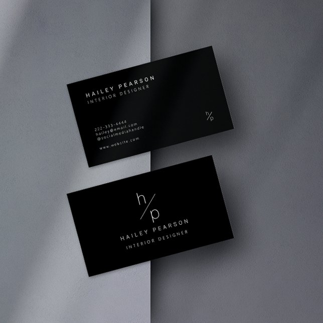 Cartão De Visita Monograma do eterno: Elegância moderna em preto (A chic black and white business card with an elegant monogram design.)