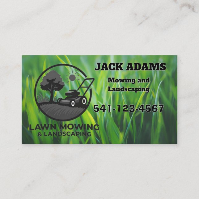 Cartão De Visita Mowing and Landscaping Business Card (Frente)