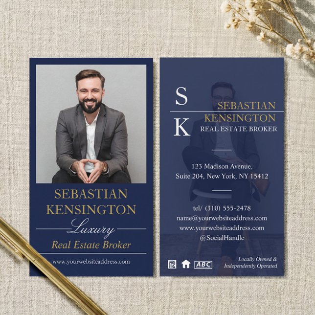 Cartão De Visita Navy Gold Luxury Real Estate Broker Professional (Navy Gold Luxury Real Estate Broker Professional Business Card)