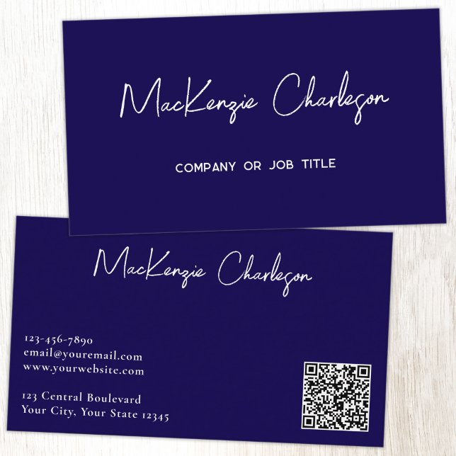 Cartão De Visita Nome de Script Simples e Código QR de Texto Azul-M (Simple modern script minimalist business card with QR code navy blue)