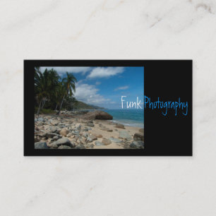 Cartão De Visita Praia rochosa com palmeiras