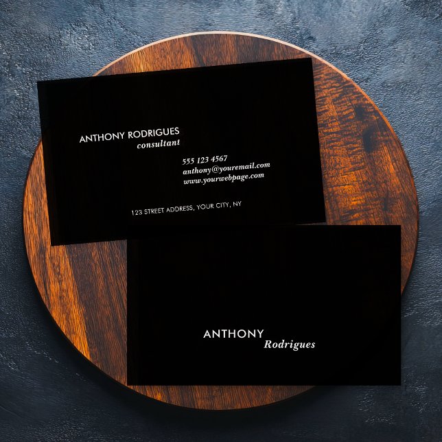 Cartão de visita preto profissional moderno (Black sleek and modern business card, personalize with your info and give a professional image.)