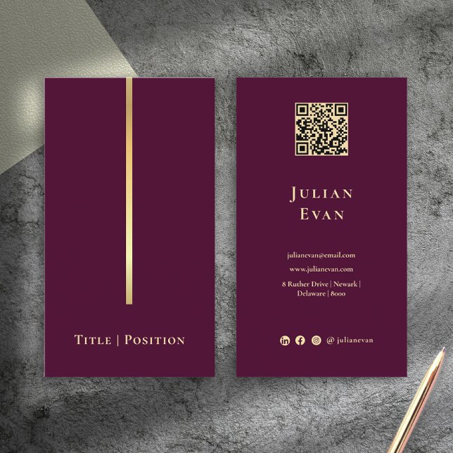 Cartão De Visita Professional Elegant Burgundy Wine & Gold Qr code (Professional Elegant Burgundy Wine & Gold Qr code Business Card)