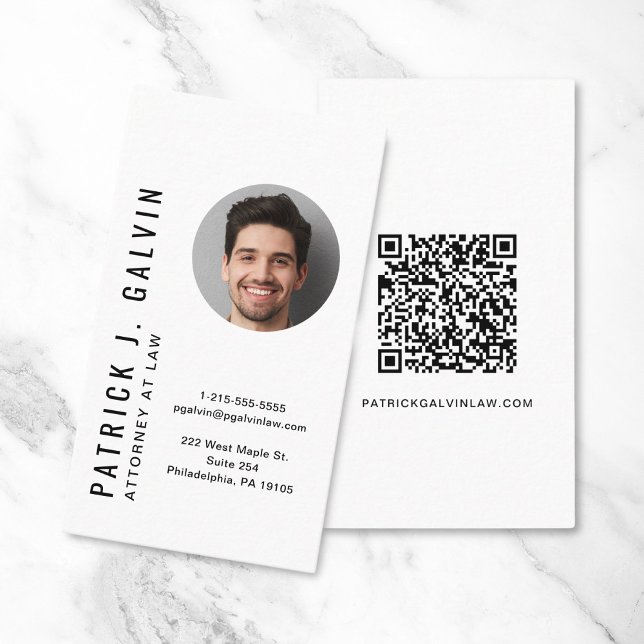 Cartão de Visita Profissional QR Code Foto Minimal (Make a lasting impression with this modern business card featuring your photo and scannable QR code)