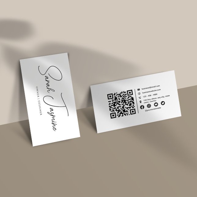 Cartão De Visita Qrcode Elegível Elegível Mínimo Preto e Branco (Criador carregado)