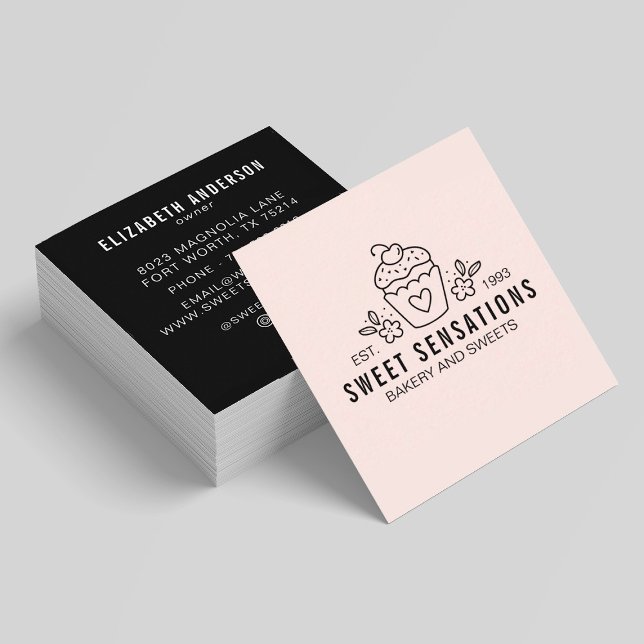 Cartão De Visita Quadrado Chef de Catering de Padaria Rosa Moderno (A cute simple pink and black Cupcake Bakery Business card. Personalize it with your information.)