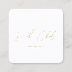 Cartão De Visita Quadrado Código QR de Script Manuscrito Dourado e Beige min