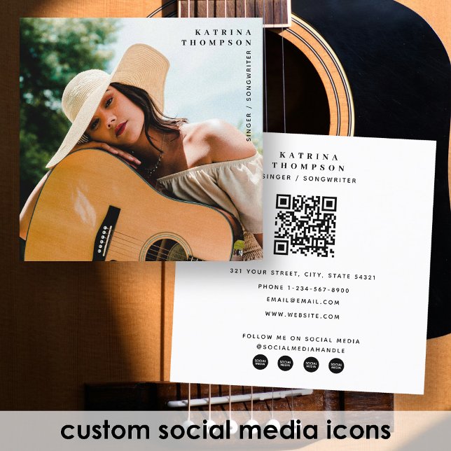 Cartão De Visita Quadrado Código QR do Cantor Musical Photo Guitarist (Singer Musician Photo Guitarist QR Code Square Business Card)
