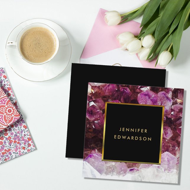 Cartão De Visita Quadrado Funcionário de cristal de ametista roxo (Purple amethyst gemstone, black gold frame, professional square business card.)
