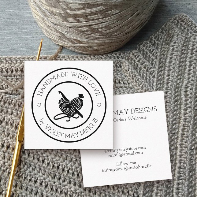 Cartão De Visita Quadrado Gancho de crochet e Crachá de iarn feitos à mão co (Crochet business card to promote your handmade goods)