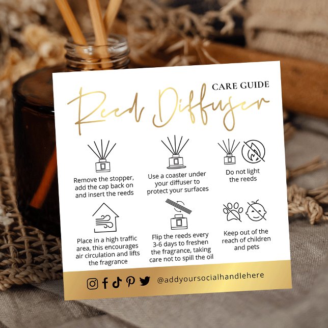 Cartão De Visita Quadrado Instruções para tratamento do difusor Reed Logotip (Reed Oil Diffuser care instructions cards in white and gold design with space for your logo)