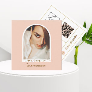 Cartão De Visita Quadrado Logotipo de código qr de foto rosa de arquitetura