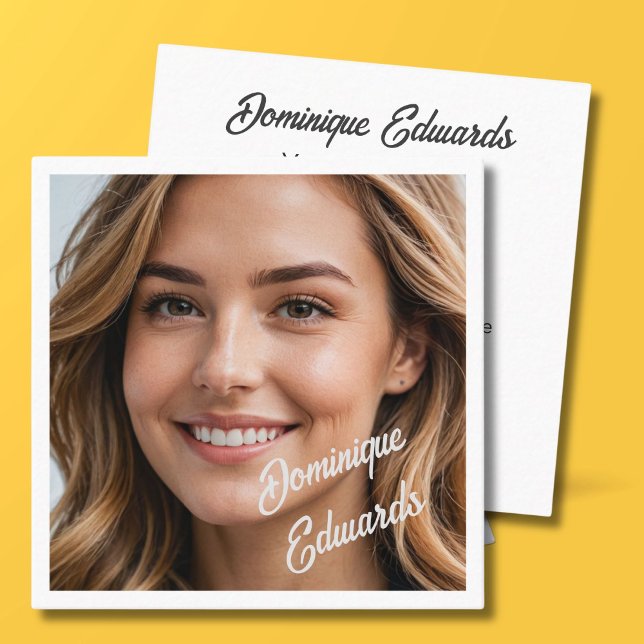 Cartão De Visita Quadrado Mídia Social de Fotos Simples e Moderna (Criador carregado)