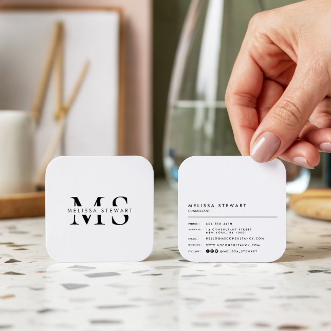 Cartão De Visita Quadrado Monograma elegante branco preto moderno arredondad (Elegant monogram modern black white rounded)