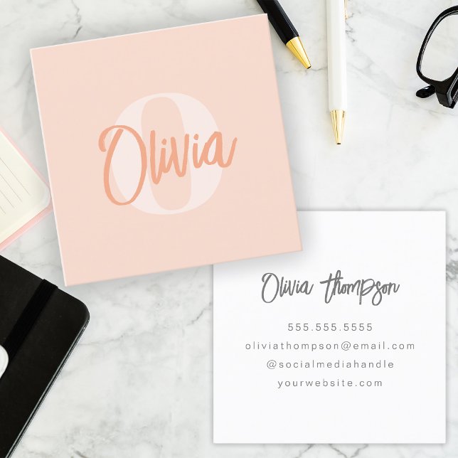 Cartão De Visita Quadrado Monograma legal de Script de Tendência Rosa Blush  (Criador carregado)