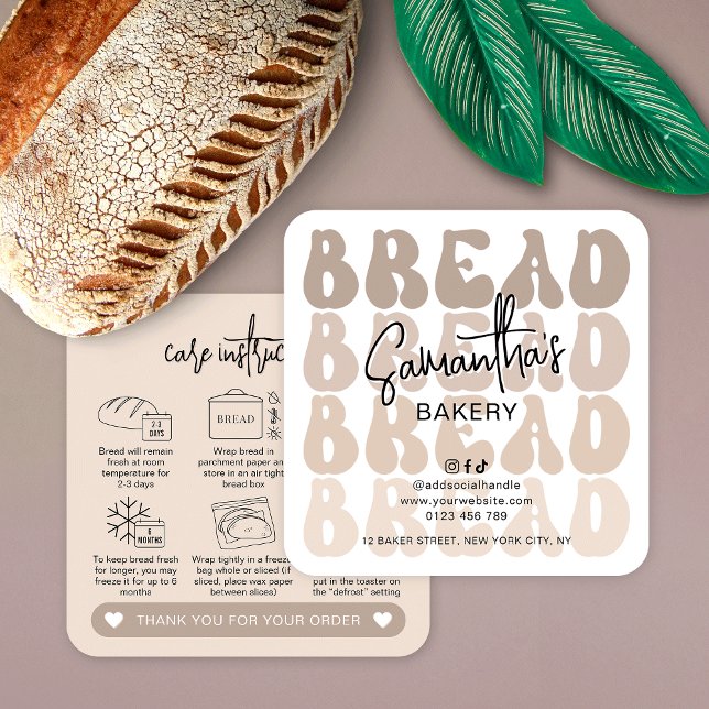 Cartão De Visita Quadrado Placas de Assistência a Pão com Trendy Sourdough (Retro beige fresh bread care instructions cards with icons and trendy groovy fonts)