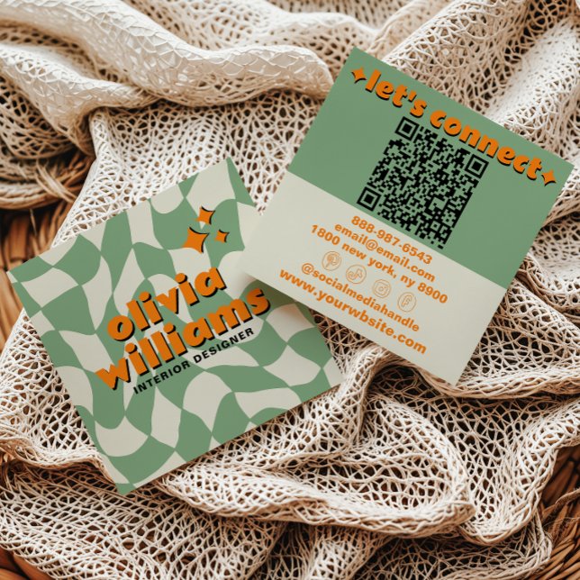 Cartão De Visita Quadrado Retro Green Orange QR Code Groovy Checkered Boho (Criador carregado)