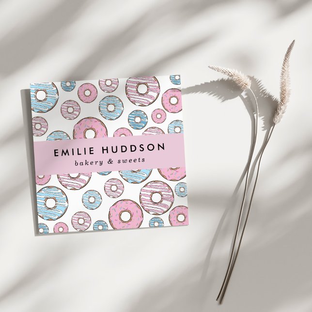 Cartão De Visita Quadrado Rosquinhas rosa, Rosquinhas azuis, Compro de bolos (Criador carregado)