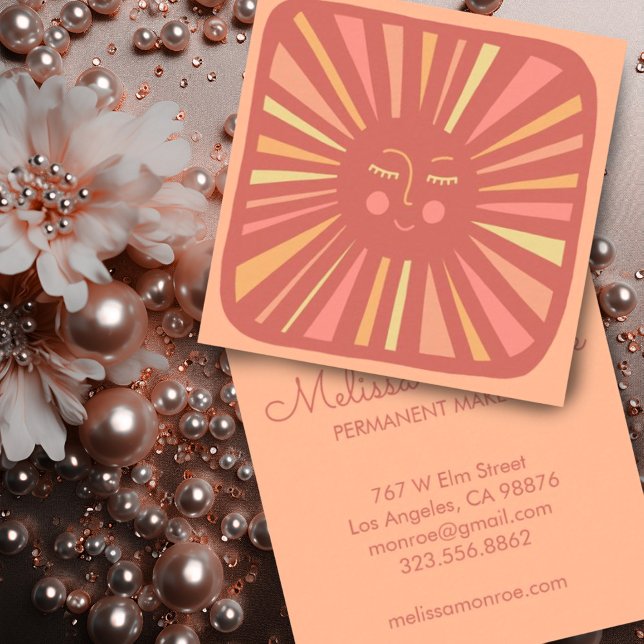 Cartão De Visita Quadrado Sol brilhante e encantador Pêssego Rosa (Cheerful sun design on these custom square business cards with "pantone peach fuzz" background)