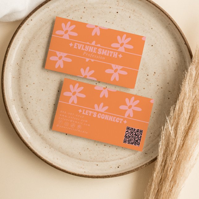 Cartão De Visita Retro Orange Pink QR Code 70s Groovy Floral Girly (Criador carregado)