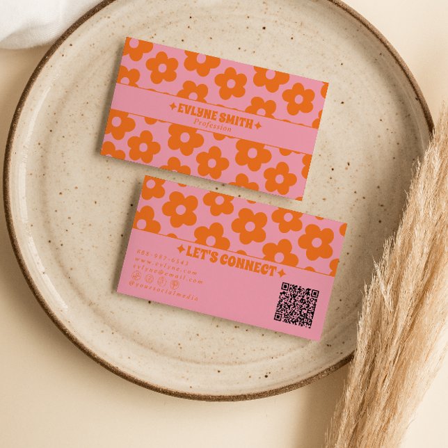 Cartão De Visita Retro Pink Orange QR Code Groovy Floral Boho Girly (Criador carregado)