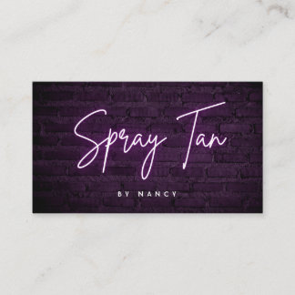 Cartão De Visita Roxo Neon Spray Tan Na Parede De Brick