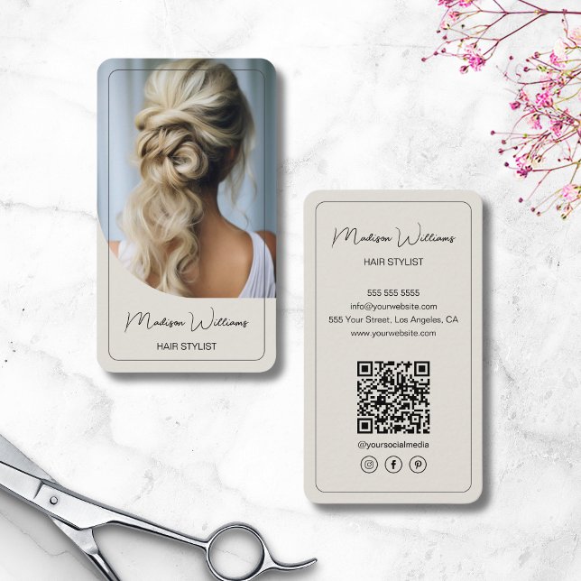 Cartão De Visita Salão de Stylist de Cabelo Moderno (Modern Script Hair Stylist Salon Business Card)