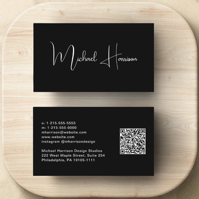Cartão De Visita Script de Assinatura Moderna Código QR Professiona (Capture attention, make connections, and leave a lasting impression with our modern QR business card)