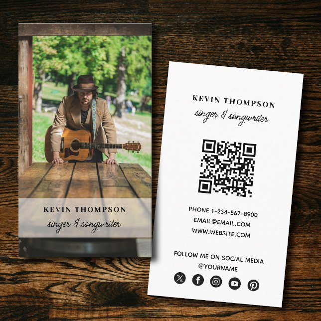Cartão De Visita Script de Código QR para Imprensa Musical Cantora  (Singer Musician Photo Social Media QR Code Script Business Card)