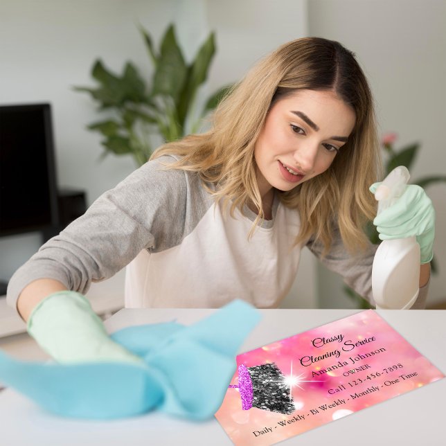 Cartão De Visita Serviço de Limpeza Clássica Rosa de Faísca Rosa Ma (Classy Cleaning Service Maid Pink Spark Rose Business Card)