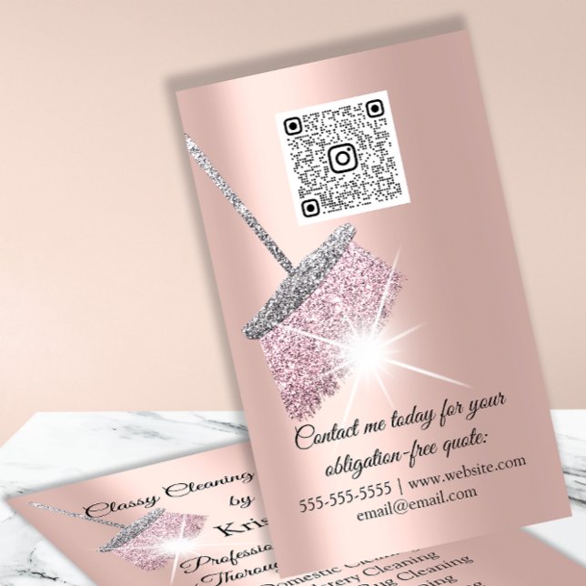 Cartão De Visita Serviços de limpeza clássicos Casa Mantendo Logoti (Classy Cleaning Services House Keeping QRCode Logo Business Card)
