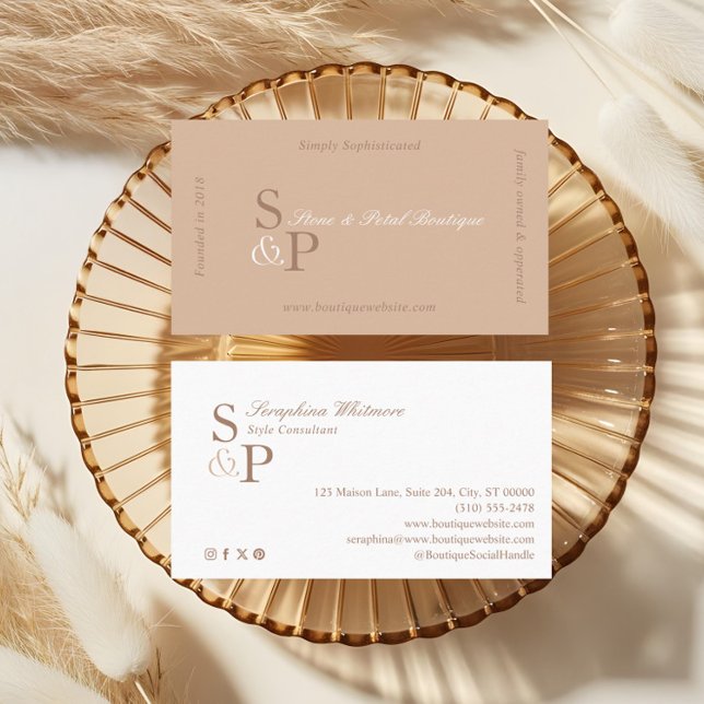 Cartão De Visita Sleek Chic Minimal Elegant Boutique Monogram Logo (Sleek Chic Minimal Elegant Boutique Monogram Logo Business Card)