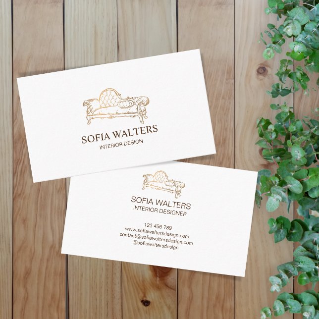 Cartão De Visita sofá elegante de encenação de interiores (Criador carregado)