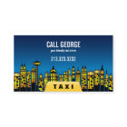 Táxi na cidade à noite