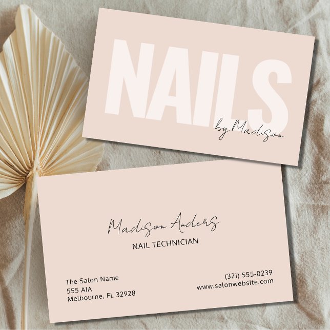 Cartão De Visita Tipografia Rosa Salon-Nail Artist (Nail Artist Salon Pink Typography Business Card)