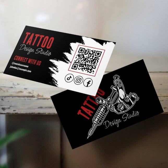 Cartão De Visita Trendy Tattoo Artist Studio Black and Red QR code (Criador carregado)