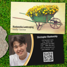 Vintage Wheelbarrow Flowers Código QR Foto Persona