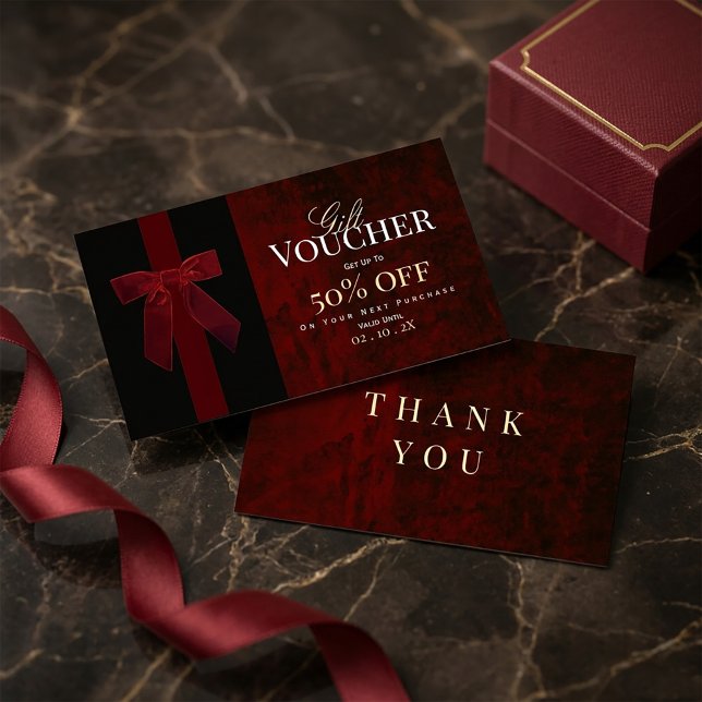 Cartão De Visita Voucher de Presente Vermelho Borgonha Luxuoso e Ca (#LuxuryVoucher
#GiftVoucherDesign
#BurgundyAesthetic
#RedLuxuryCard
#ThankYouCardDesign
#Boutique)