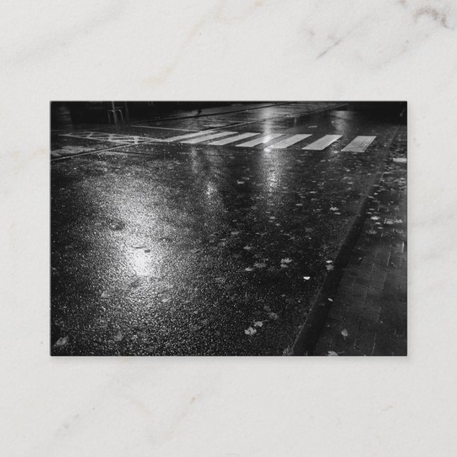 Cartão De Visita Wet Autumn Road à noite (Frente)