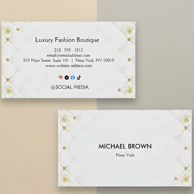 Cartão De Visita White and Gold Business Card Template (Criador carregado)