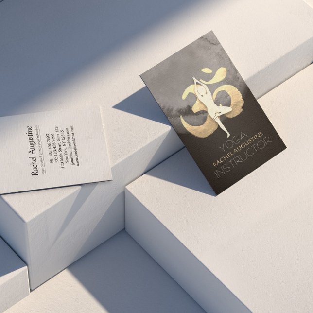 Cartão De Visita Yoga Meditação Pose OM Símbolo preto moderno e Dou (Criador carregado)