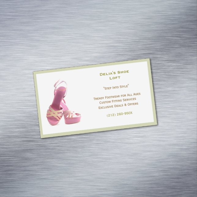 Cartão De Visitas Magnético Moda de Calçados Verdes Rosa das Mulheres (Posição Original)